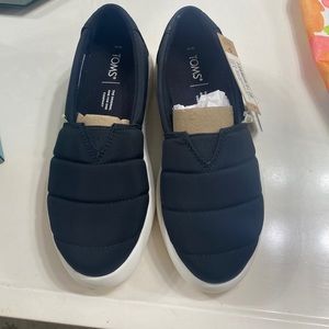 Toms shoes